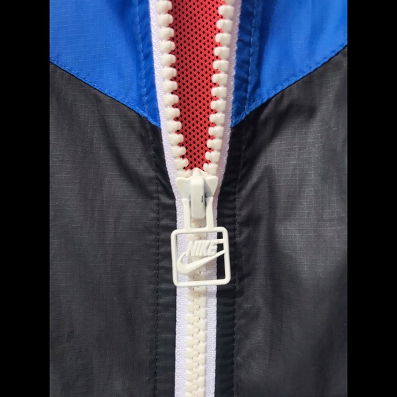 Nike Windrunner Jacket - Picture 4 of 5
